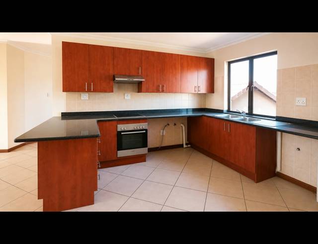 3 BEDROOM APARTMENT TO LET IN MELODIE